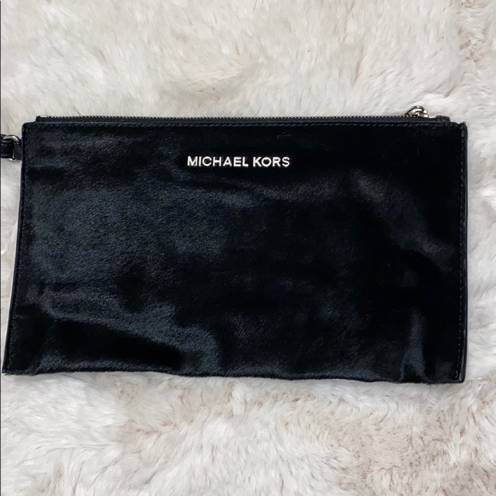 Michael kors black calf fur wristlet